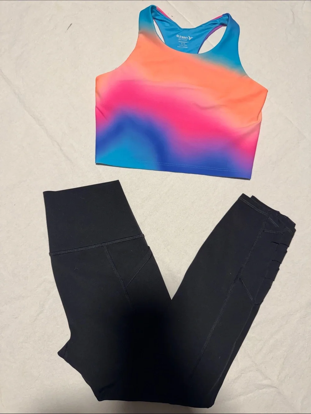 Old Navy Multicolor Ombre Sports Crop Top & Target Black Sport Leggings Set